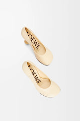 Toy pump in goatskin