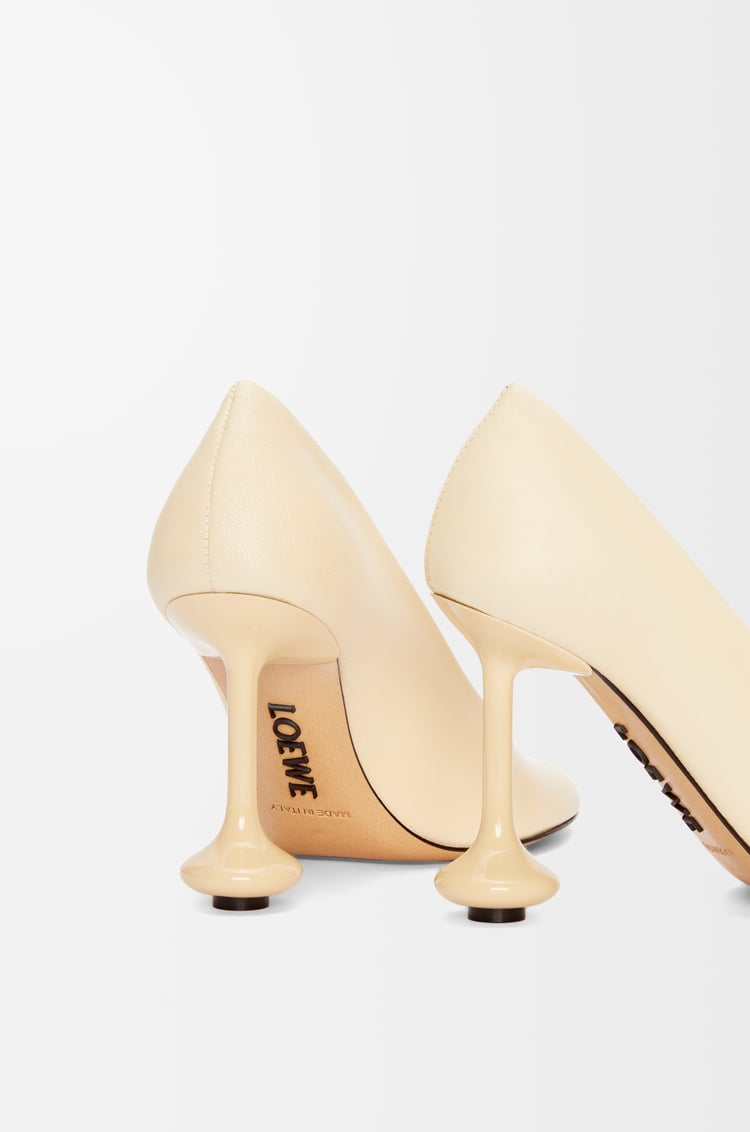 Toy pump in goatskin