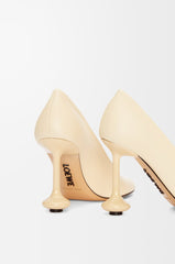 Toy pump in goatskin